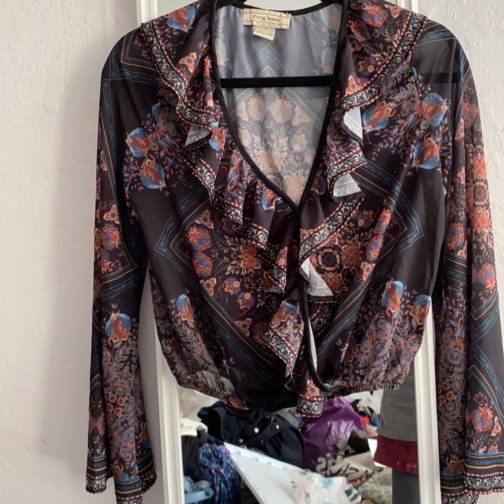 Flying Tomato floral surplice top with bell sleeves. Small.